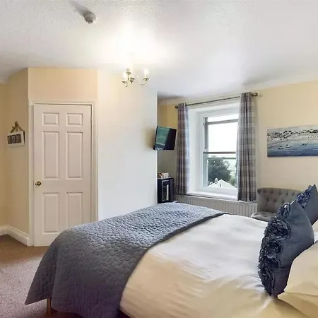 Bed & Breakfast Haven House