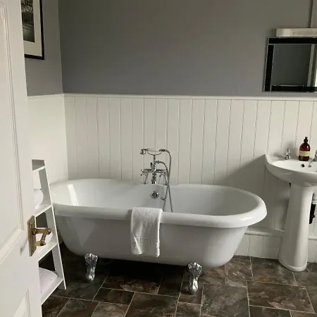 Haven House ベッド・アンド・ブレックファスト 3*