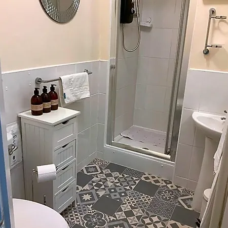 住宿加早餐酒店 Haven House 3*